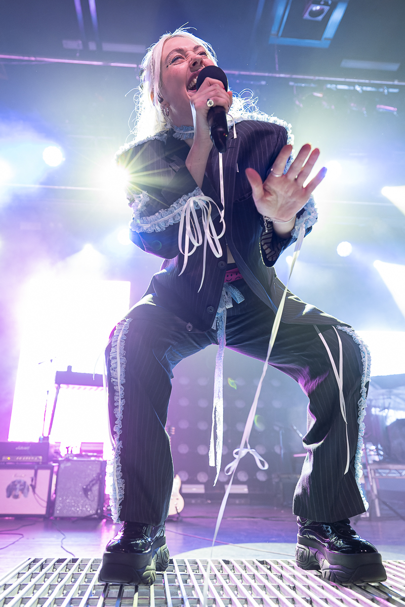 Lauran Hibberd @ Trix, picture 8, photographed by David Johnson - FrontView Magazine