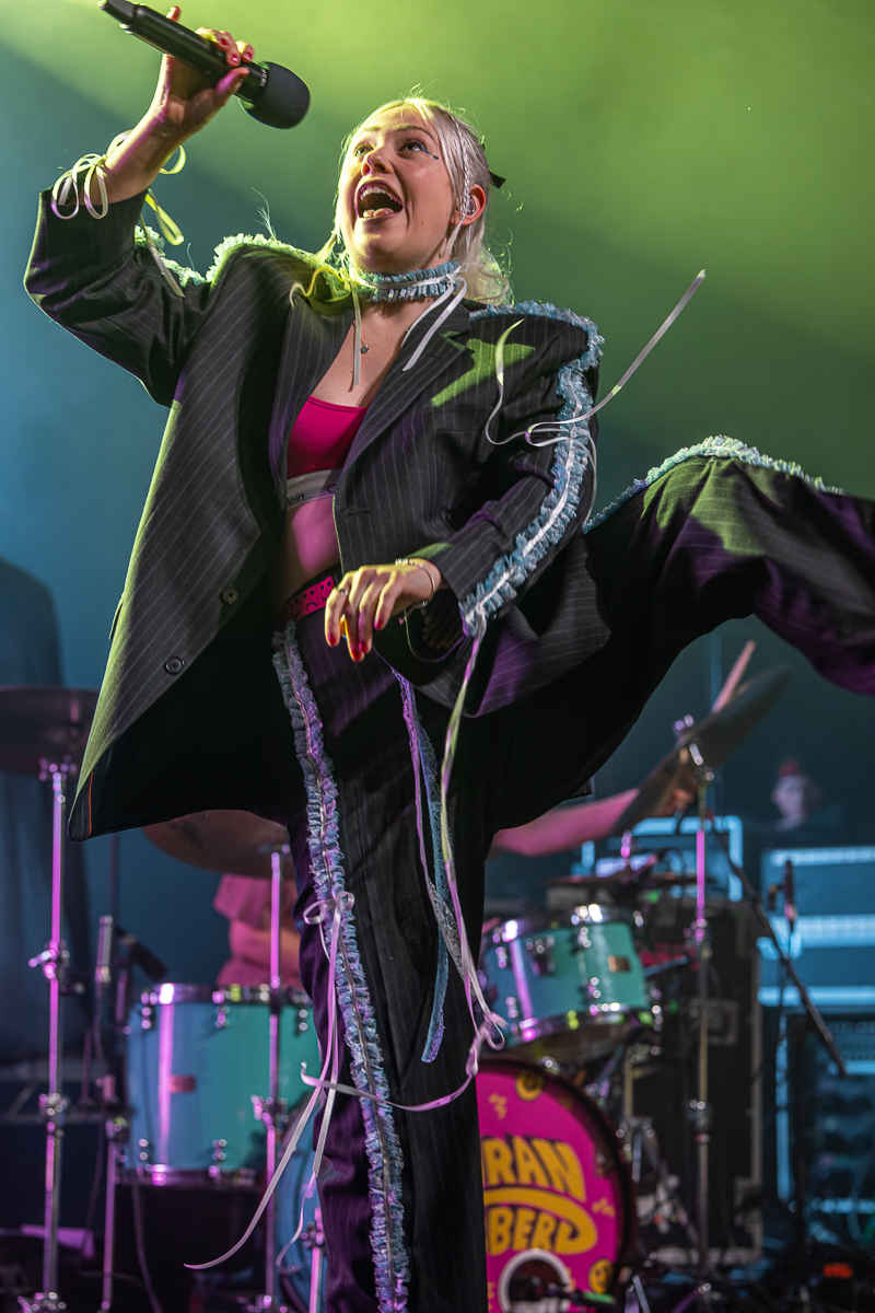Lauran Hibberd @ Trix, picture 16, photographed by David Johnson - FrontView Magazine