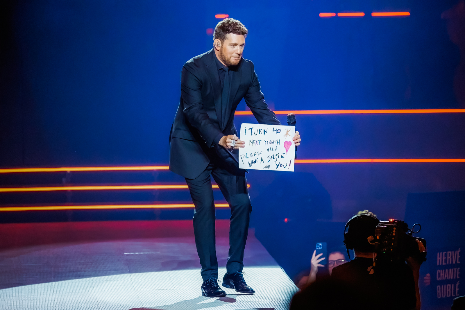 Michael Bublé in concert "Higher Tour" live at Sportpaleis, foto 21, foto's door Paul Jongeneelen - FrontView Magazine