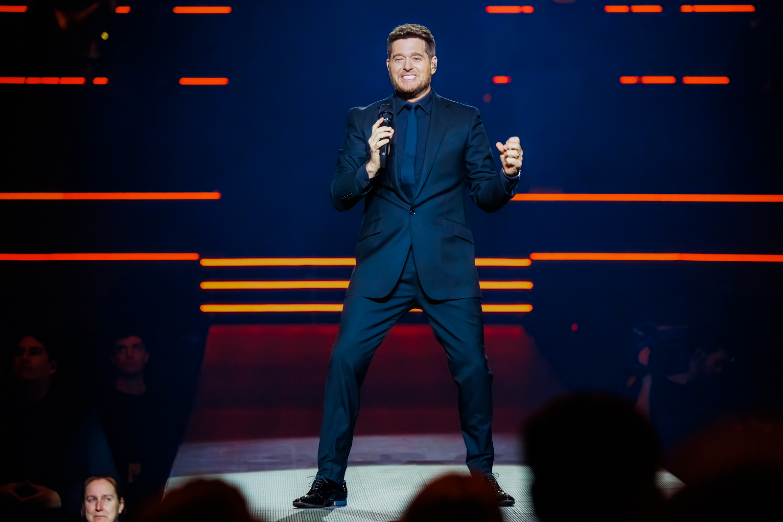 Michael Bublé in concert "Higher Tour" live at Sportpaleis, foto 27, foto's door Paul Jongeneelen - FrontView Magazine