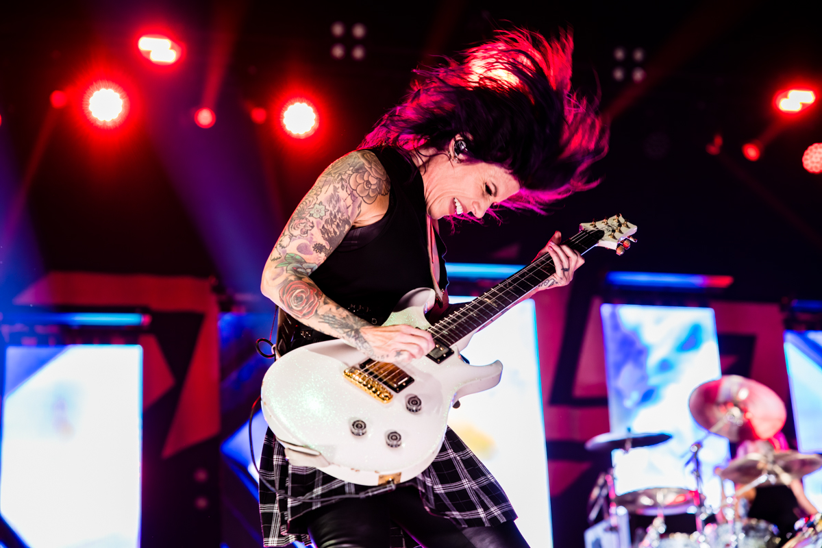 Skillet @ Palais 12, picture 10, photographed by Dorien Goetschalckx - FrontView Magazine