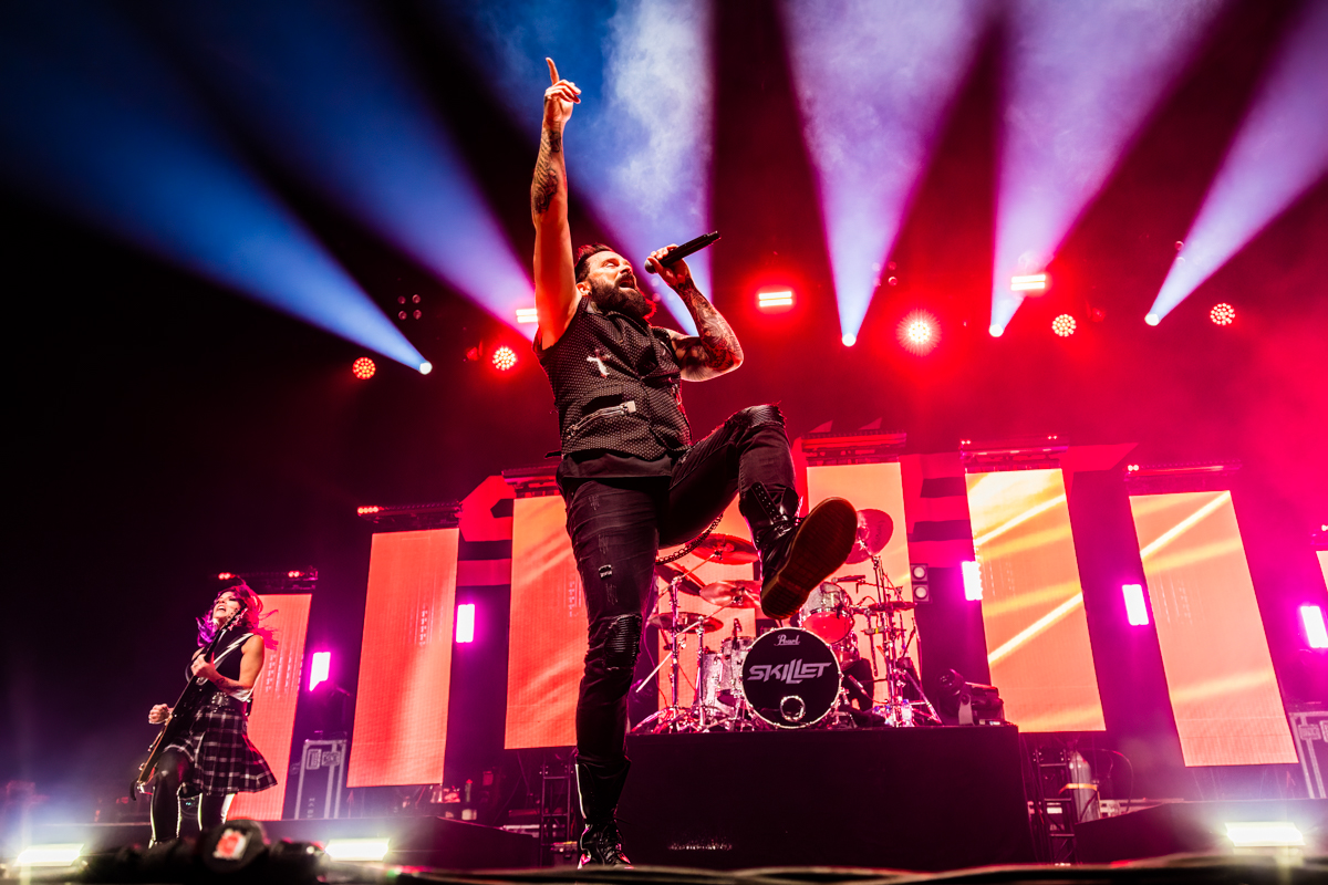 Skillet @ Palais 12, picture 16, photographed by Dorien Goetschalckx - FrontView Magazine