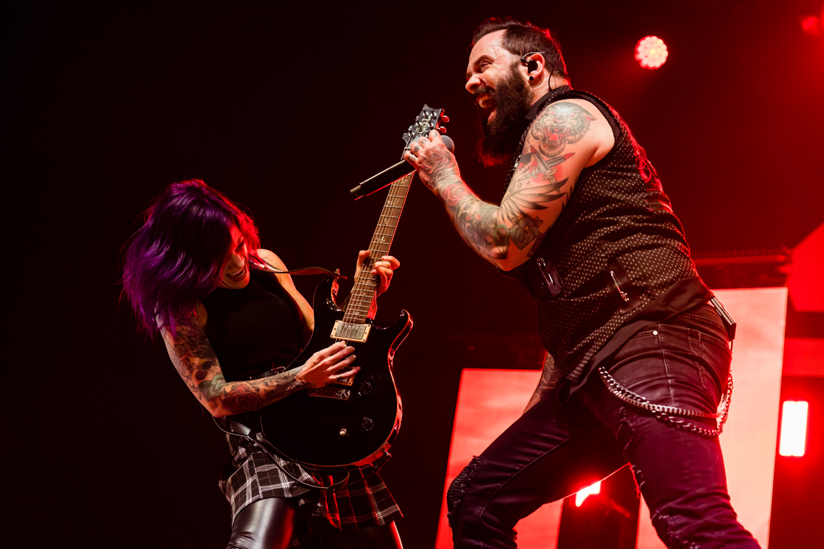 Skillet @ Palais 12, picture 17, photographed by Dorien Goetschalckx - FrontView Magazine