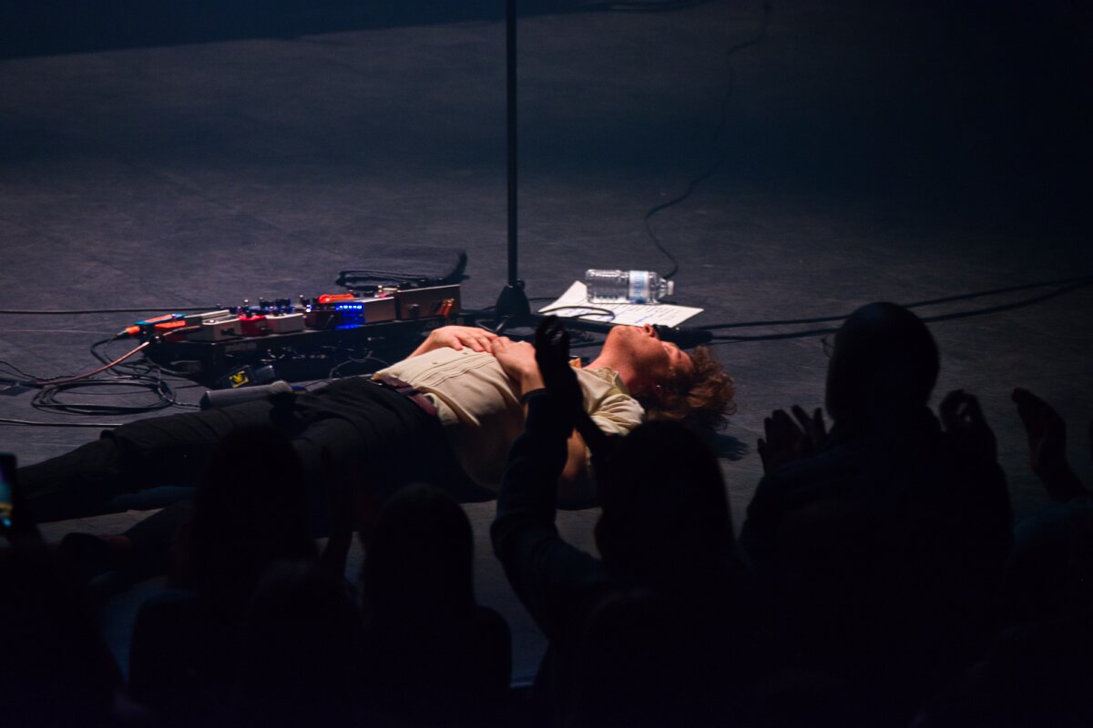 Portland @ Ancienne Belgique, picture 15, photographed by Luc Klinckaert - FrontView Magazine