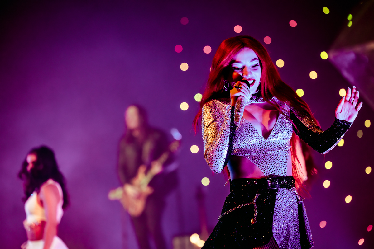 Ava Max @ Ancienne Belgique, picture 9, photographed by Dorien Goetschalckx - FrontView Magazine