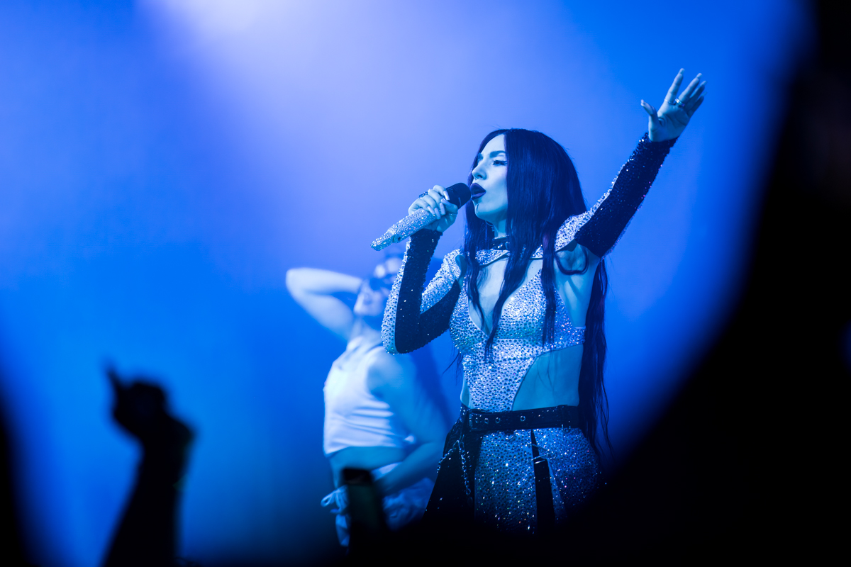 Ava Max @ Ancienne Belgique, picture 11, photographed by Dorien Goetschalckx - FrontView Magazine