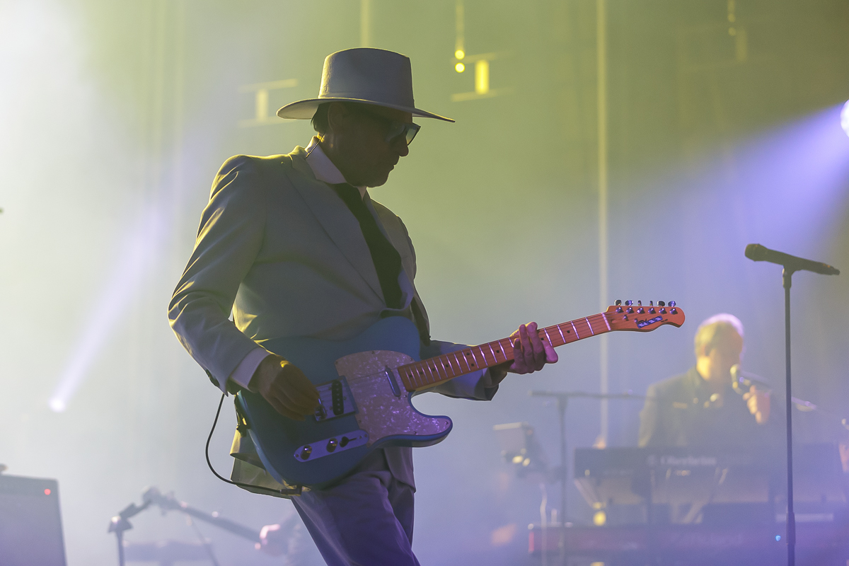 Daan @ Ancienne Belgique, picture 3, photographed by Peter Smet - FrontView Magazine