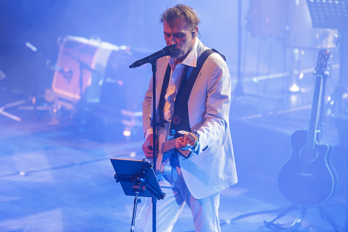 Daan @ Ancienne Belgique, picture 18, photographed by Peter Smet - FrontView Magazine