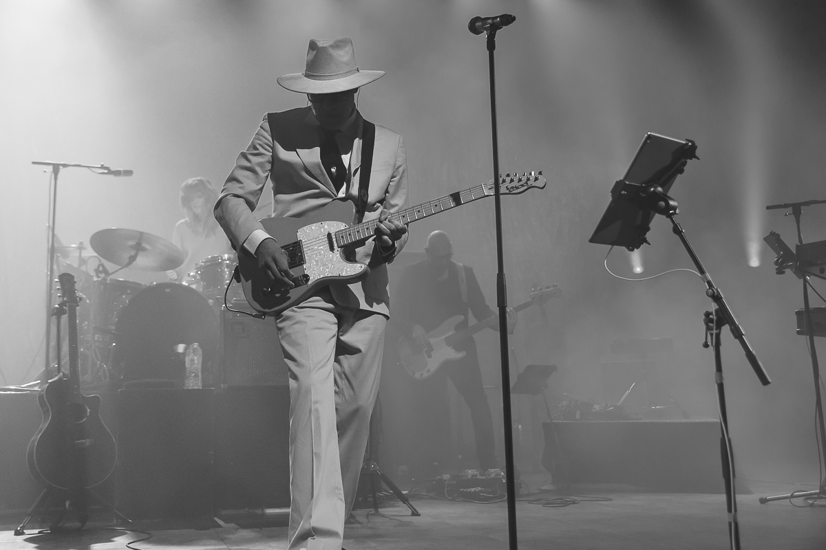 Daan @ Ancienne Belgique, picture 23, photographed by Peter Smet - FrontView Magazine