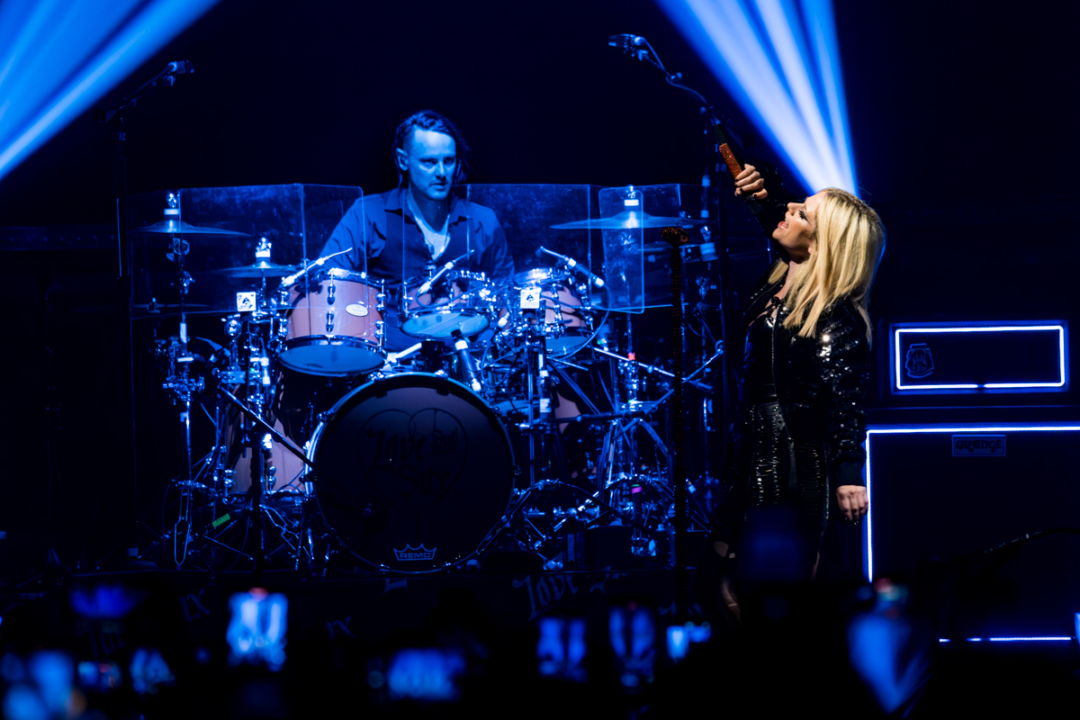 Avril Lavigne @ Vorst Nationaal, picture 5, photographed by Dorien Goetschalckx - FrontView Magazine