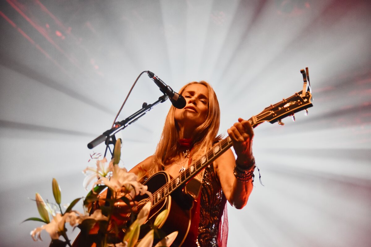 Heather Nova @ Labadoux, foto 5, foto's door Luc Klinckaert - FrontView Magazine