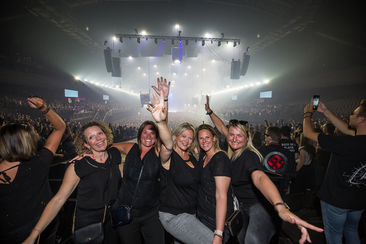 Zillion Iluminati @ Sportpaleis, picture 21, photographed by Marc Verdonck - FrontView Magazine