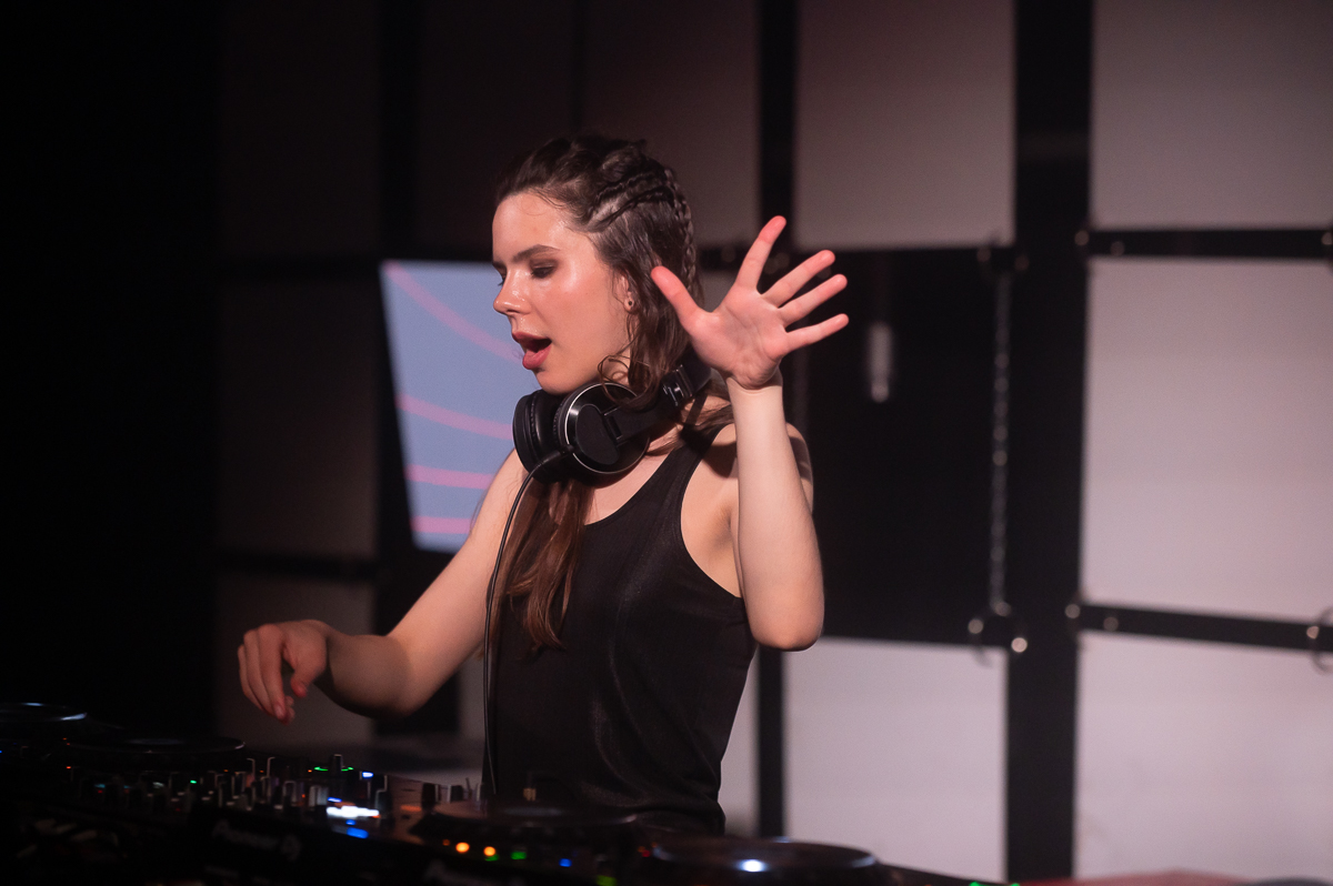Amber Broos @ Arendonk zingt en swingt, foto 13, foto's door Gert Daemen - FrontView Magazine