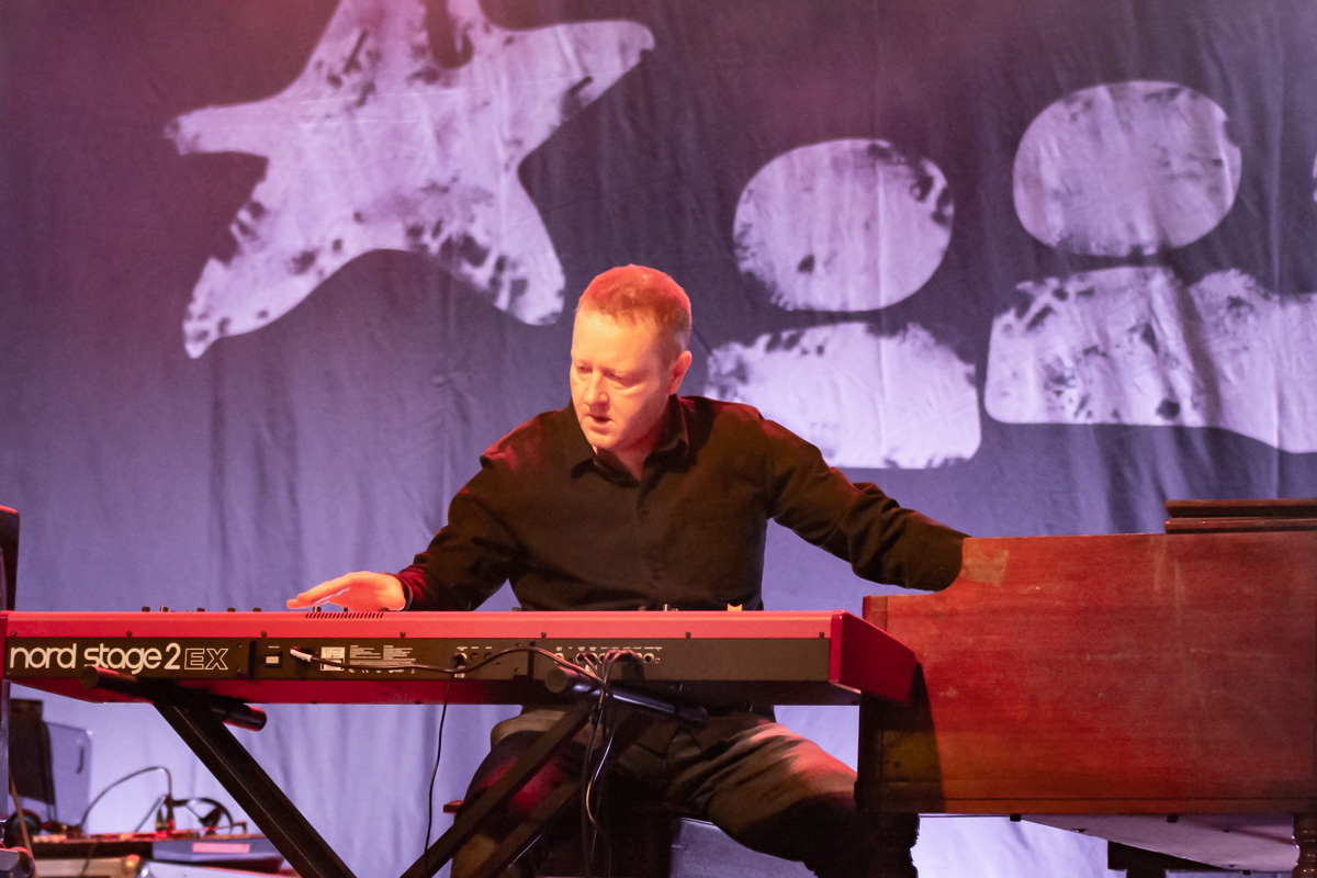 Starsailor @ Labadoux, picture 2, photographed by Luc Klinckaert - FrontView Magazine