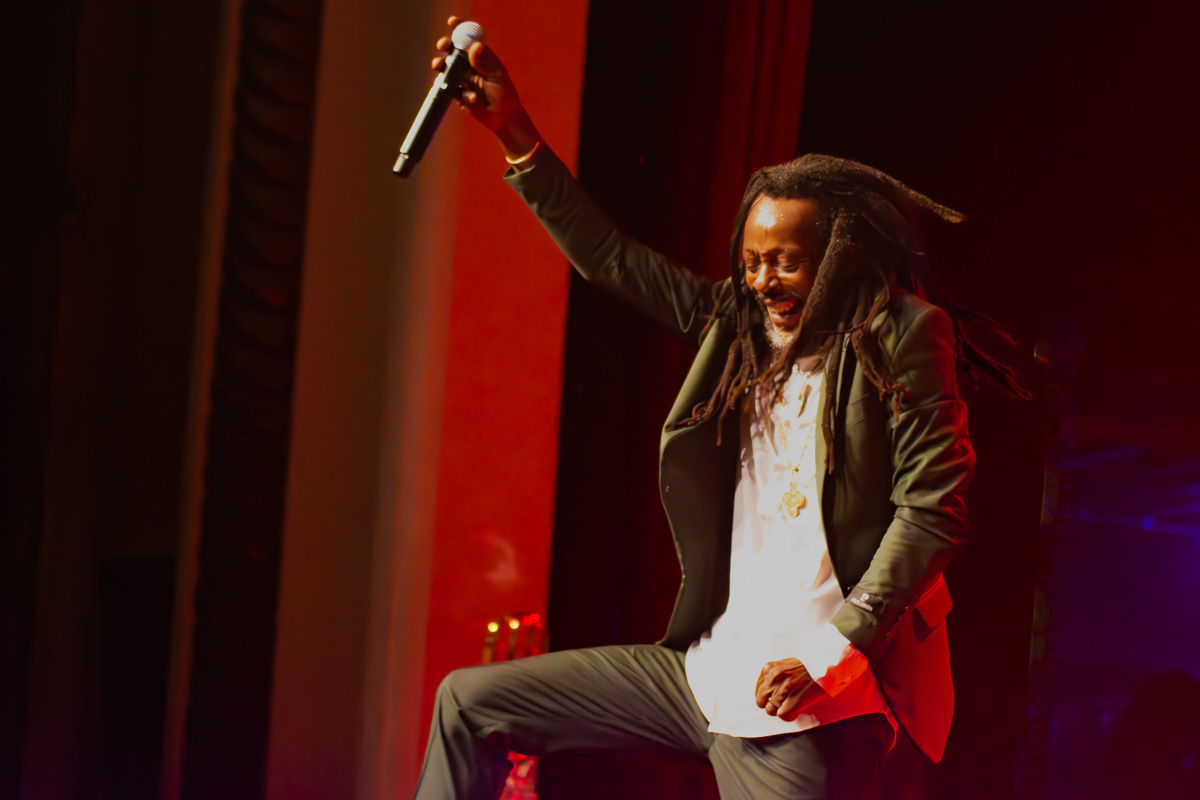 Max Romeo with Xana and Azizzi Romeo + Lutan Fyah, Droop Lion @ De Roma, picture 4, photographed by Luc Klinckaert - FrontView Magazine