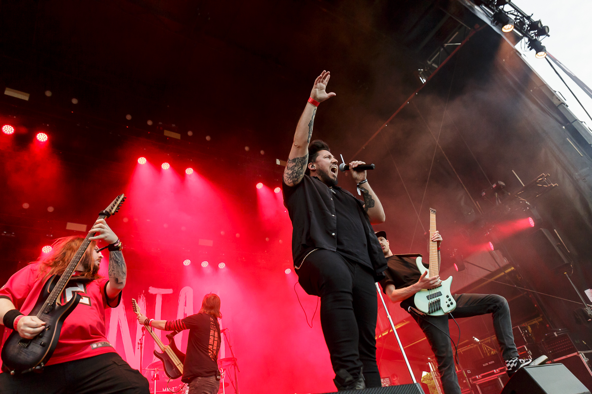 Mantah @ Rock Affligem, picture 16, photographed by Peter Smet - FrontView Magazine