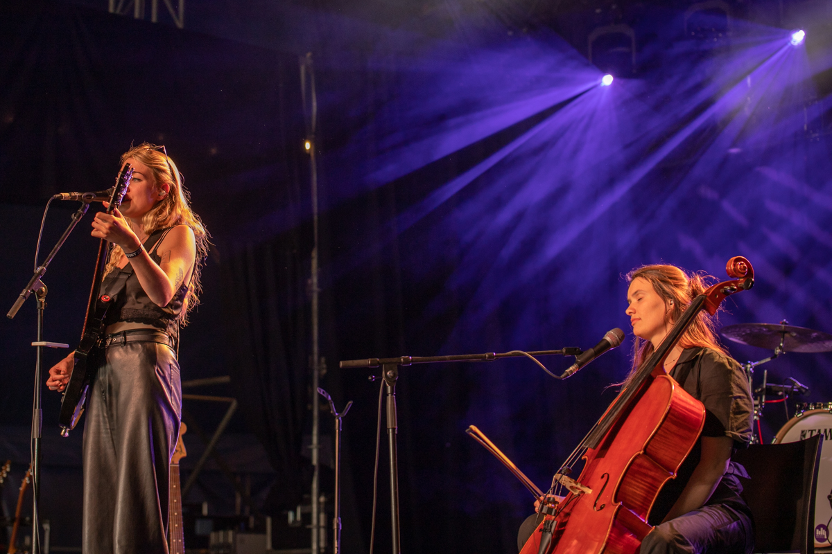 Jen @ Blues Peer, picture 6, photographed by Leen Verlinden - FrontView Magazine