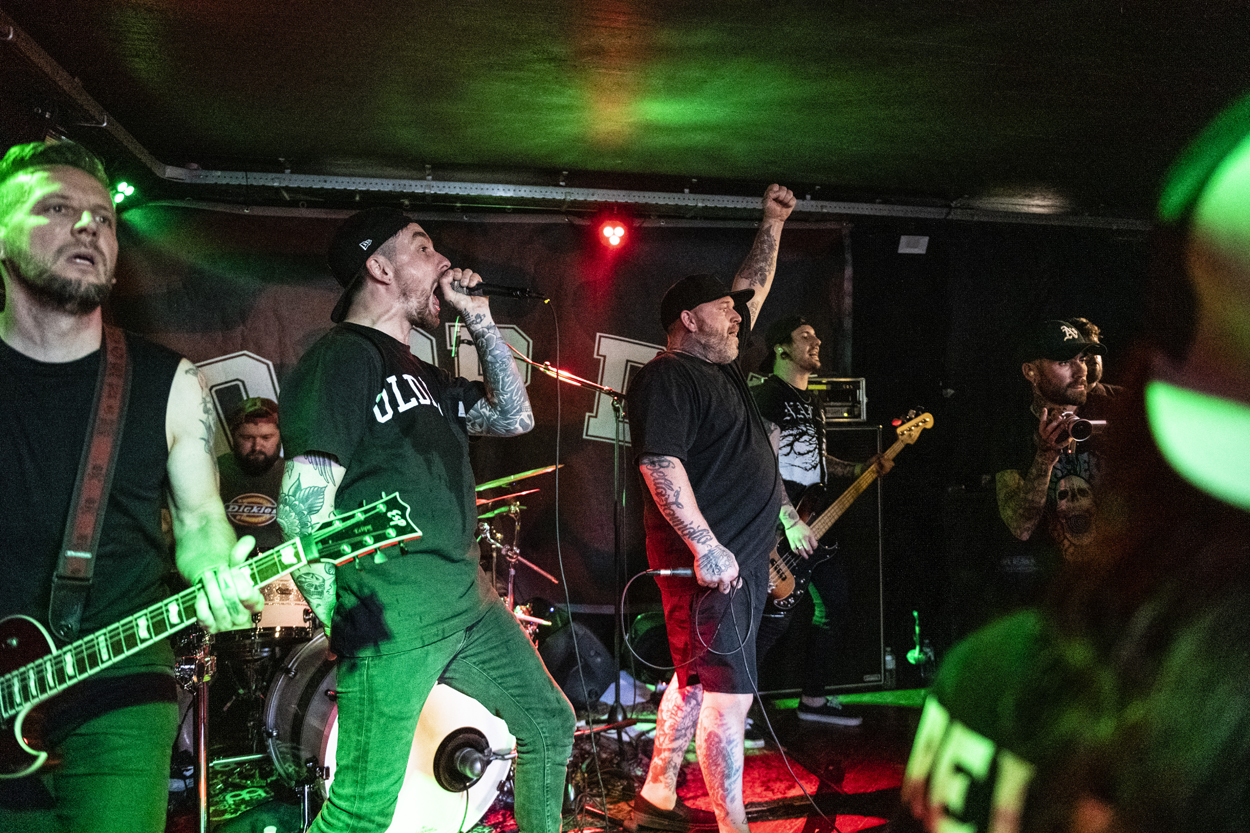 Do or Die @ Antwerp Metal Fest, picture 3, photographed by Sandra Van Watermeulen - FrontView Magazine