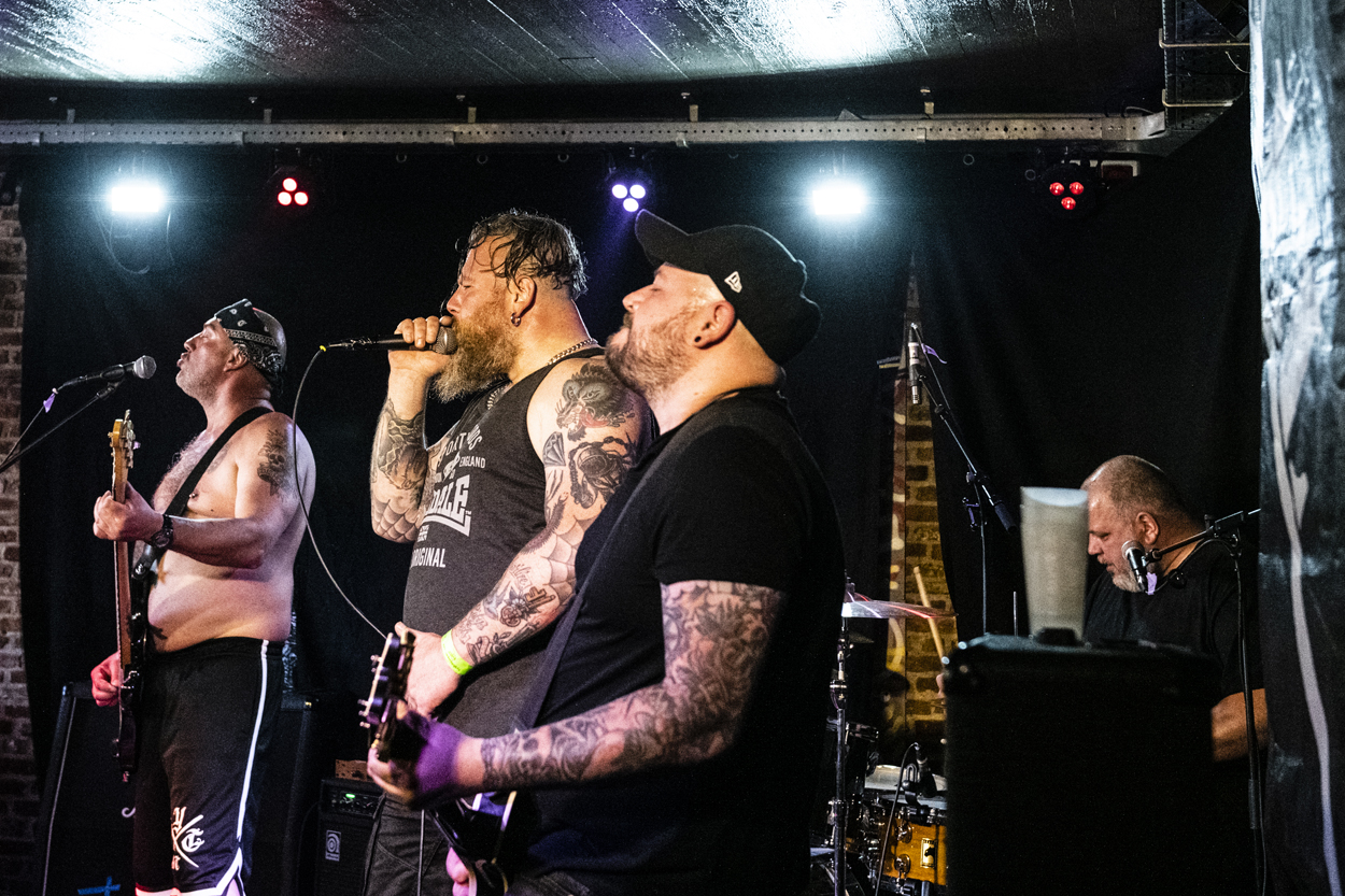 Eightball @ Antwerp Metal Fest, picture 3, photographed by Sandra Van Watermeulen - FrontView Magazine