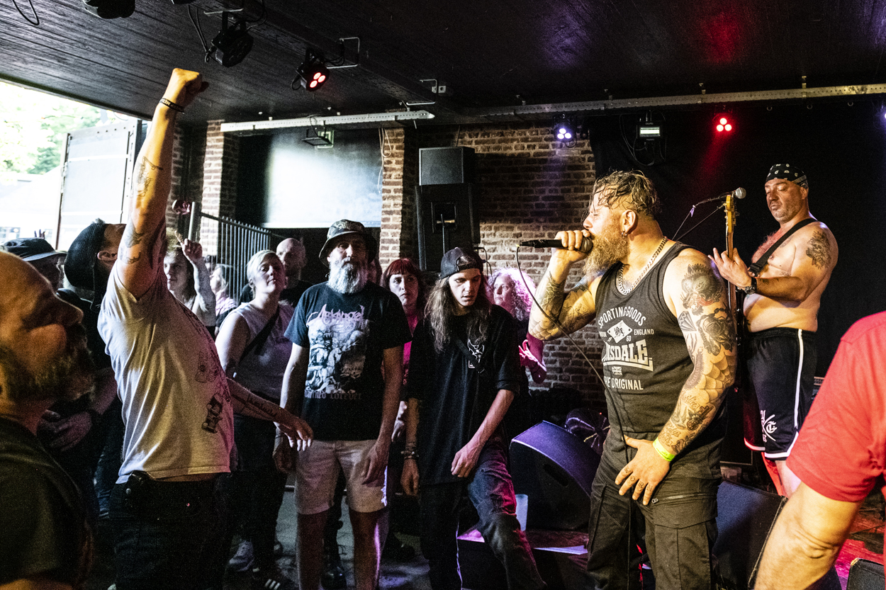 Eightball @ Antwerp Metal Fest, picture 5, photographed by Sandra Van Watermeulen - FrontView Magazine