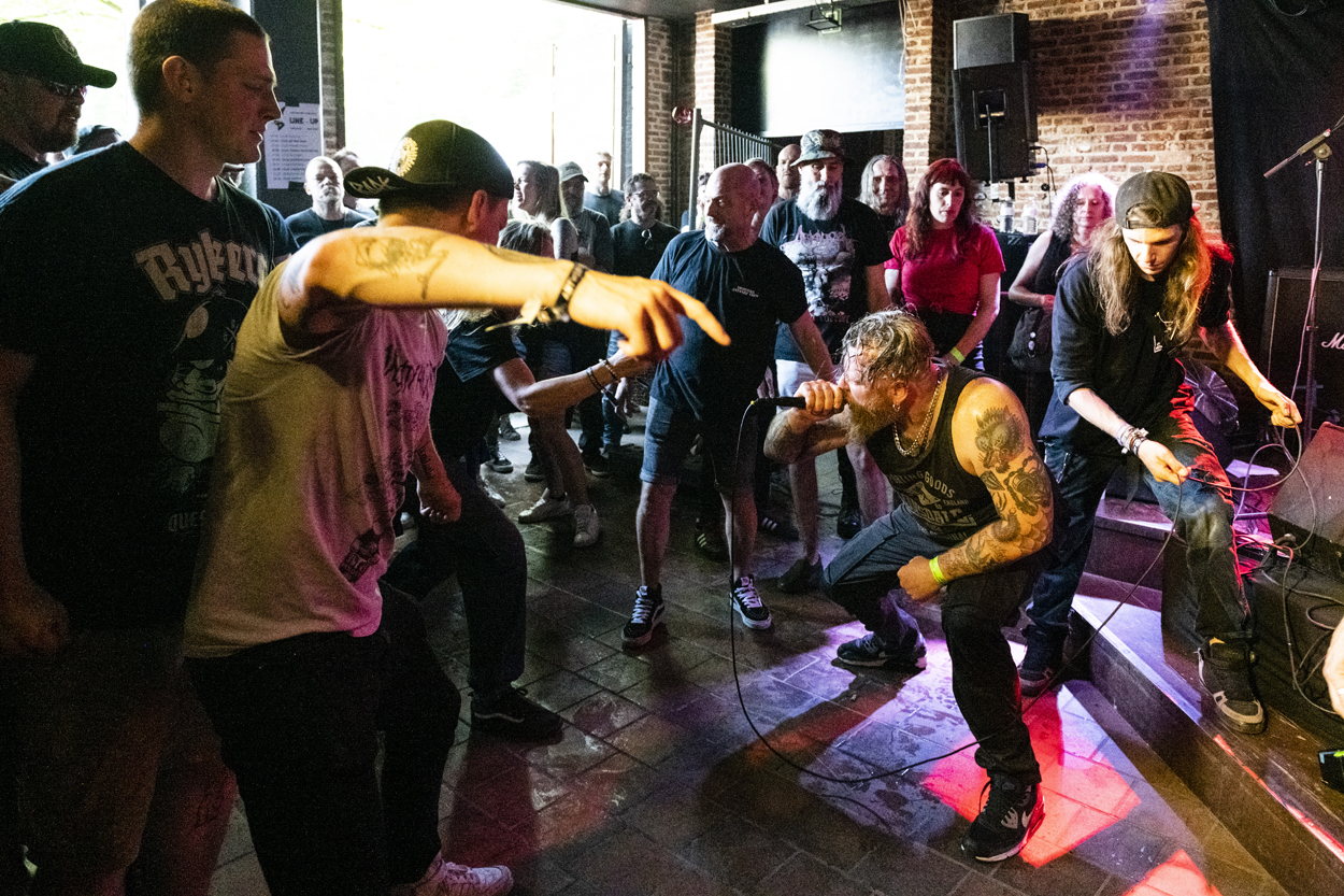 Eightball @ Antwerp Metal Fest, picture 7, photographed by Sandra Van Watermeulen - FrontView Magazine