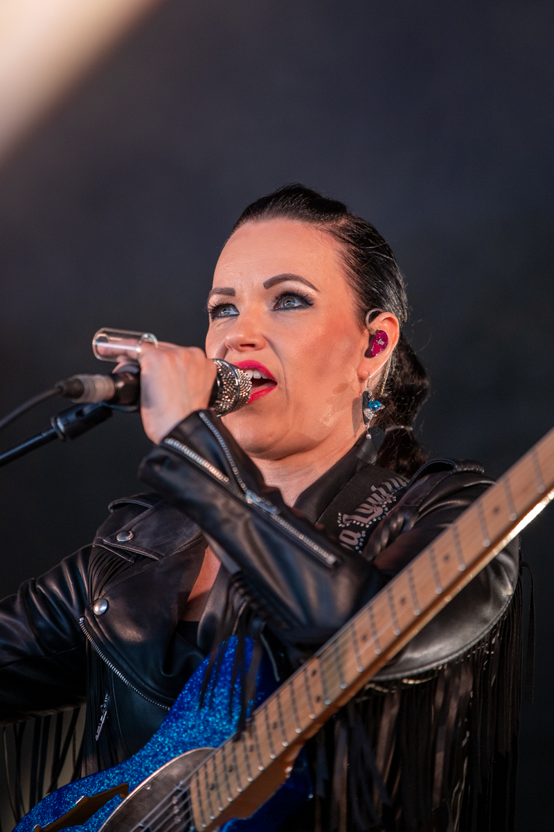 Erja Lyytinen @ Blues Peer, picture 1, photographed by Leen Verlinden - FrontView Magazine