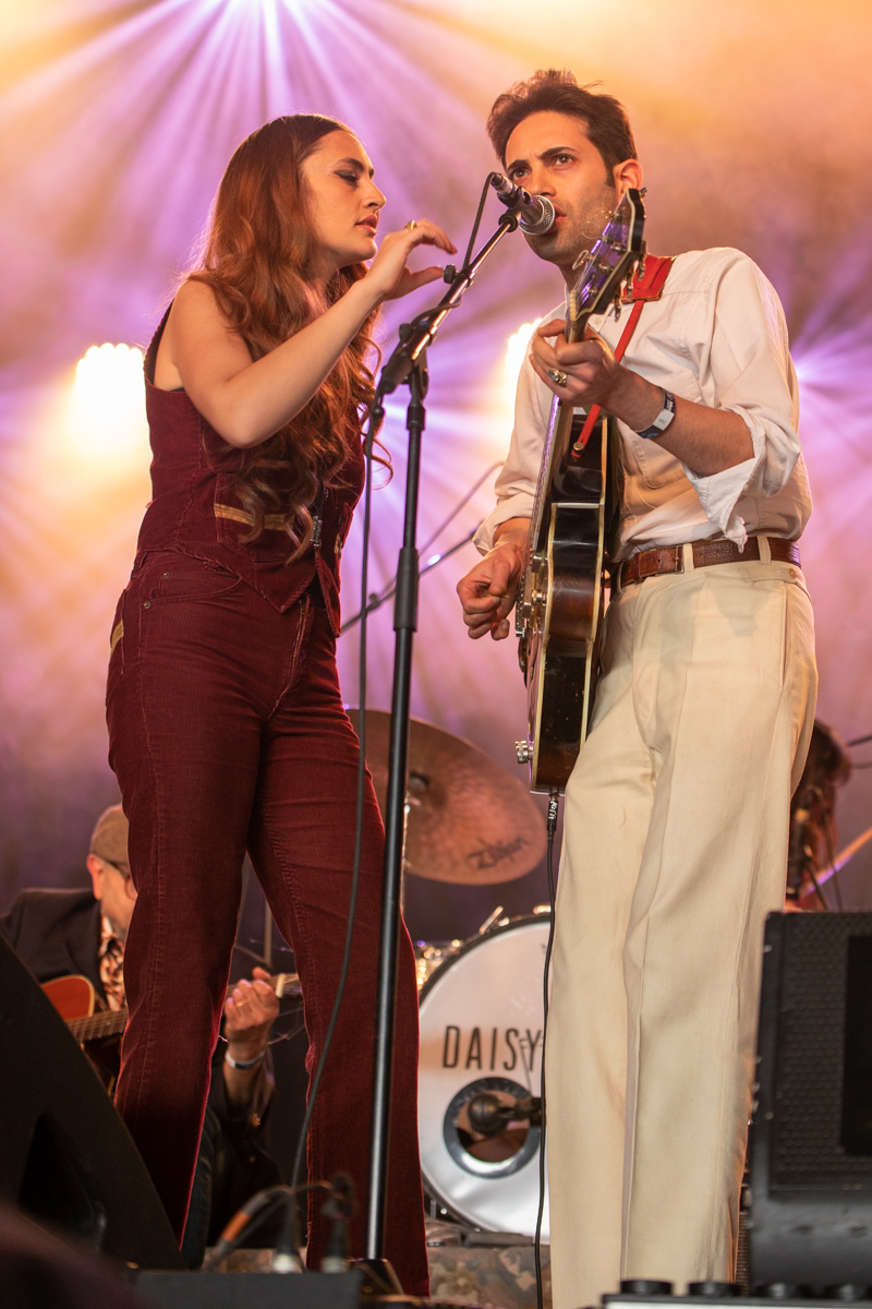 Kitty, Daisy & Lewis @ Blues Peer, picture 8, photographed by Leen Verlinden - FrontView Magazine