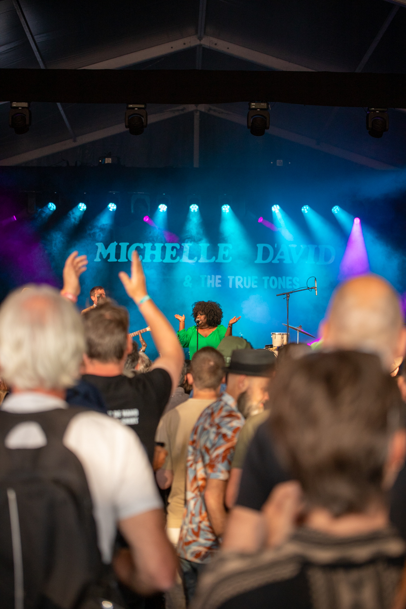 Michelle David & The True Tones @ Blues Peer, picture 15, photographed by Leen Verlinden - FrontView Magazine