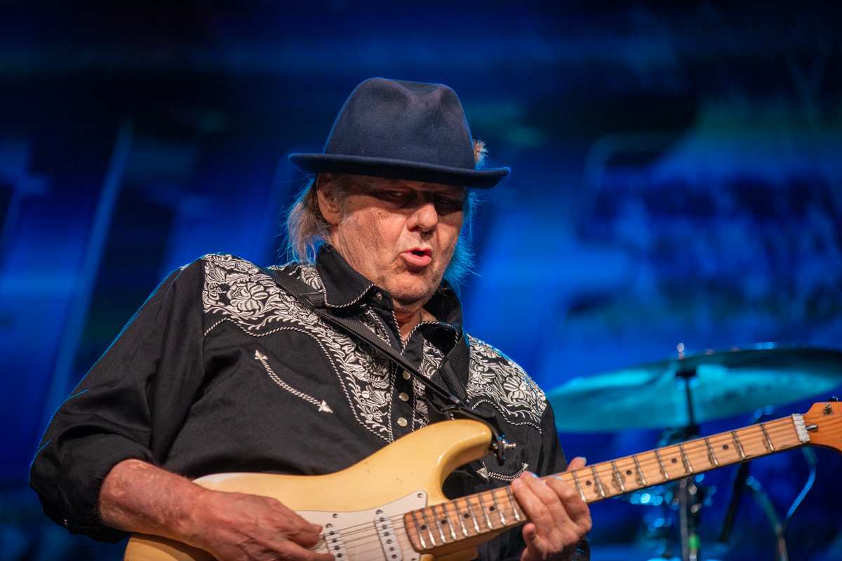 Walter Trout @ Blues Peer, picture 3, photographed by Leen Verlinden - FrontView Magazine
