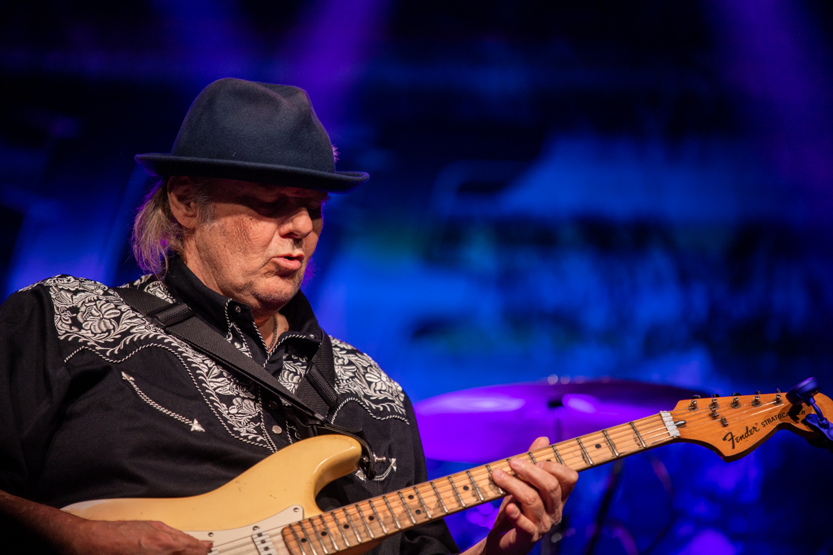 Walter Trout @ Blues Peer, picture 8, photographed by Leen Verlinden - FrontView Magazine