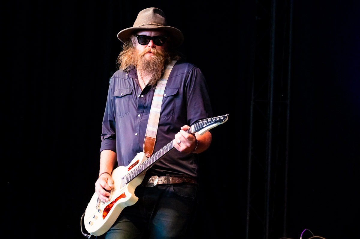 Robert Jon & The Wreck @ Blues Peer, picture 9, photographed by Luc Klinckaert - FrontView Magazine