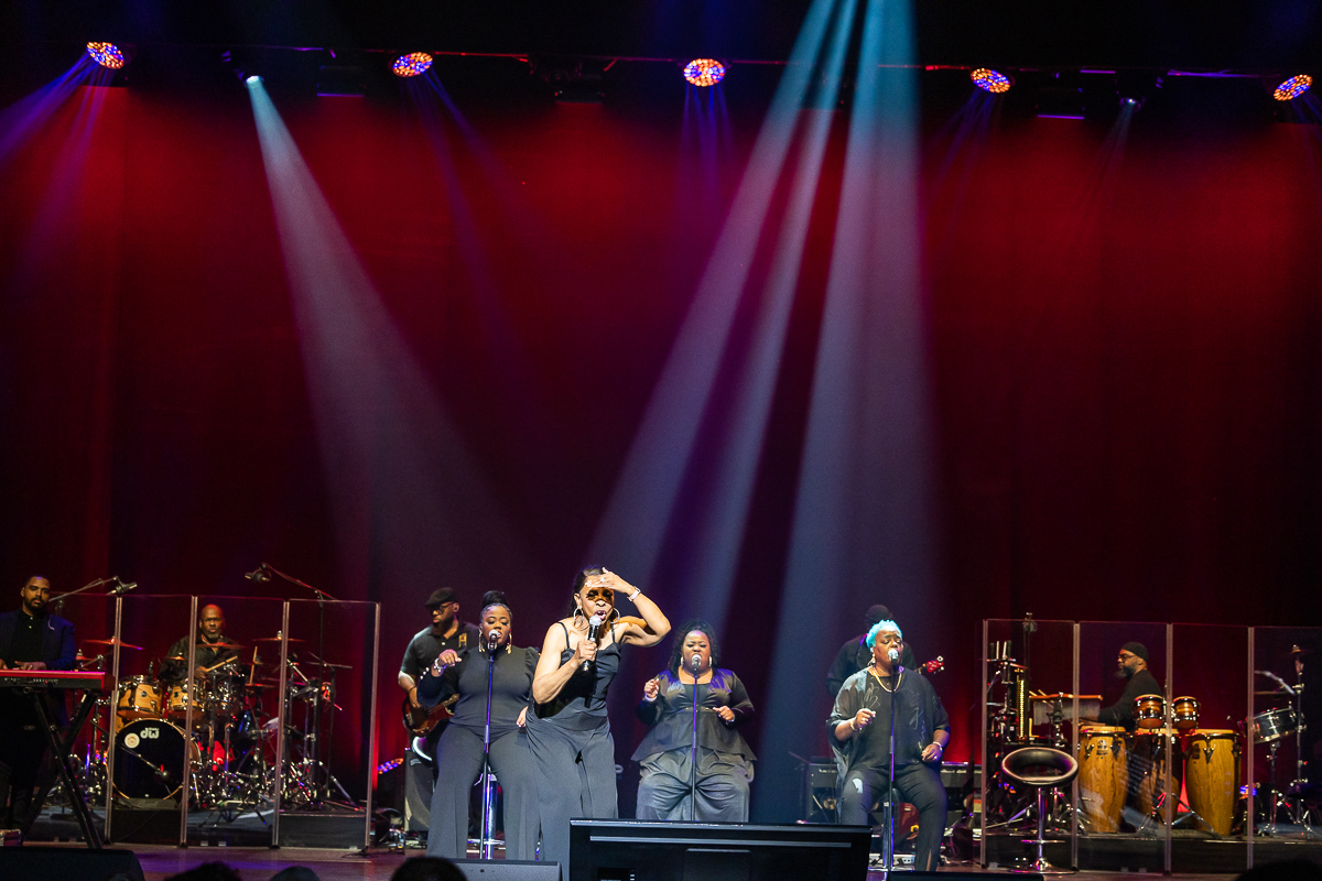 Gladys Knight @ Stadsschouwburg Antwerpen, picture 13, photographed by Marc Verdonck - FrontView Magazine