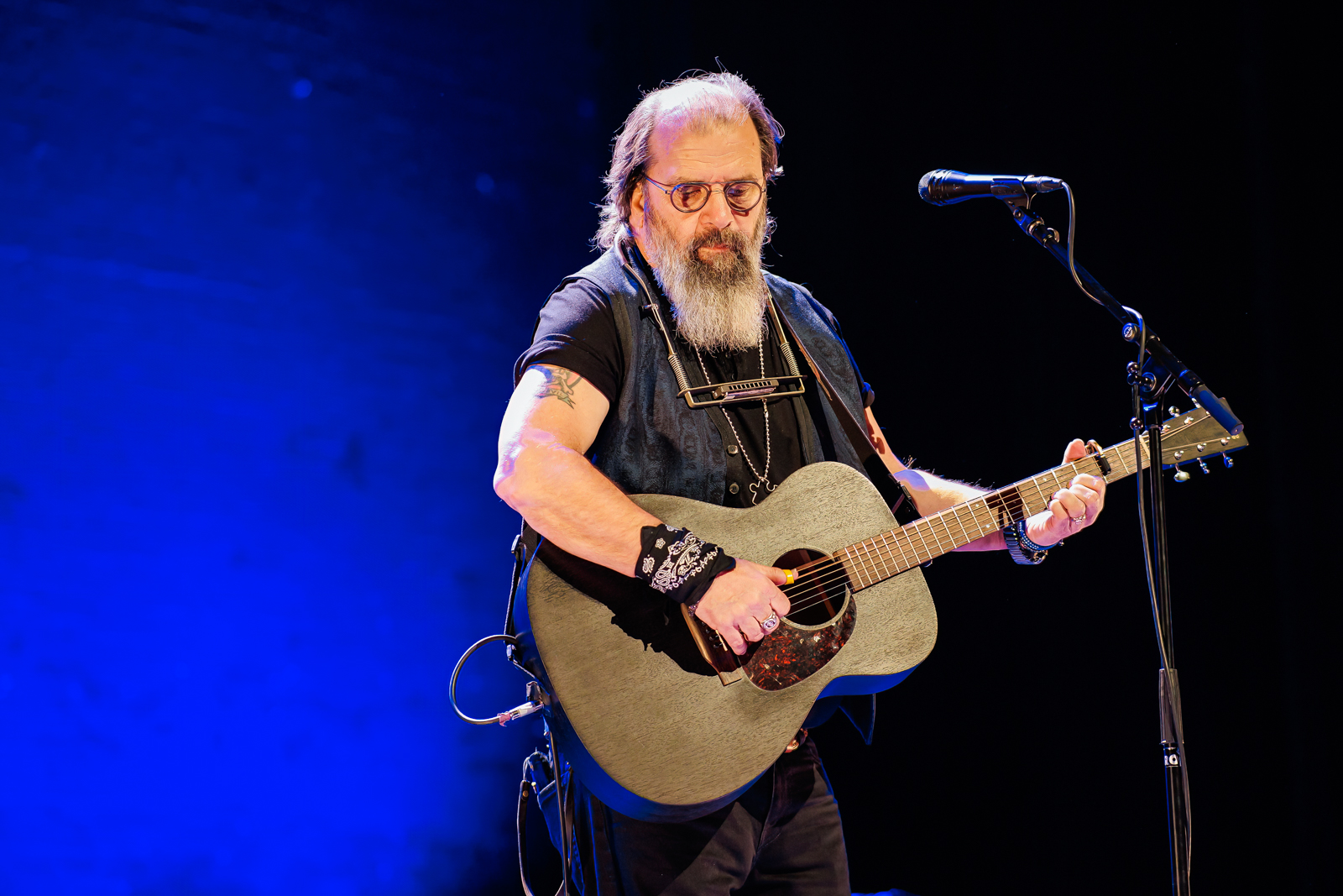 Steve Earle Solo & Acoustic, picture 2, photographed by Paul Jongeneelen - FrontView Magazine