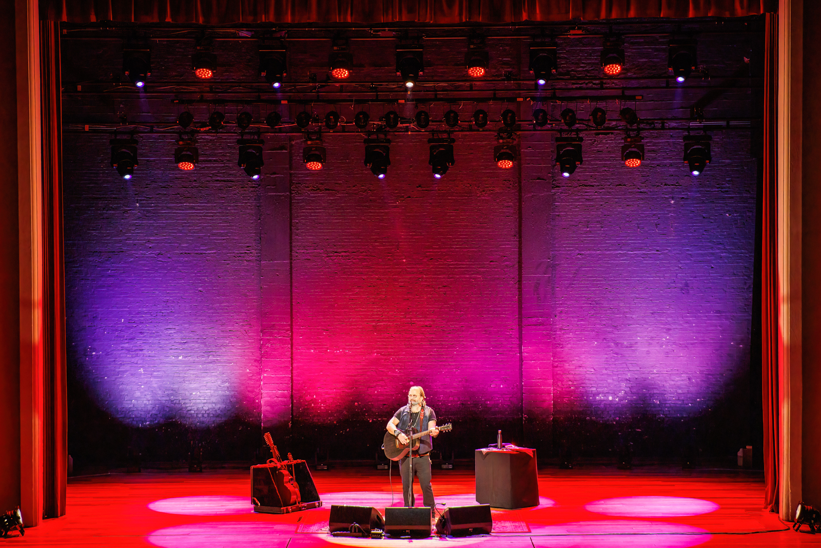 Steve Earle Solo & Acoustic, picture 9, photographed by Paul Jongeneelen - FrontView Magazine