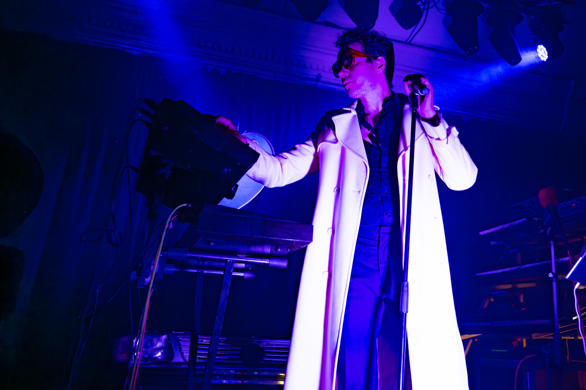 Stijn Plays Prince @ De Casino, picture 1, photographed by Luc Klinckaert - FrontView Magazine