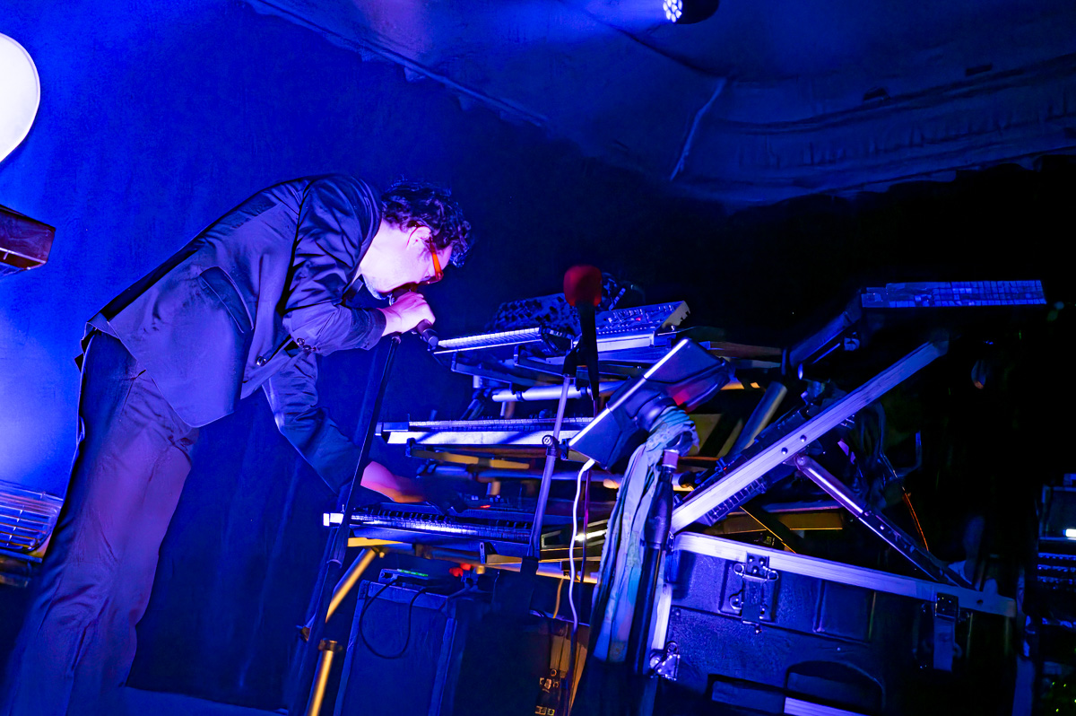 Stijn Plays Prince @ De Casino, picture 3, photographed by Luc Klinckaert - FrontView Magazine