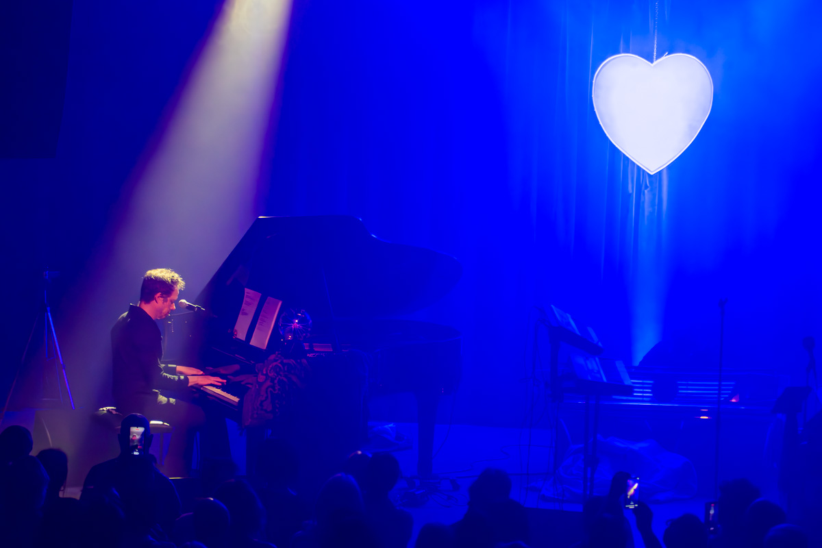 Stijn Plays Prince @ De Casino, picture 6, photographed by Luc Klinckaert - FrontView Magazine