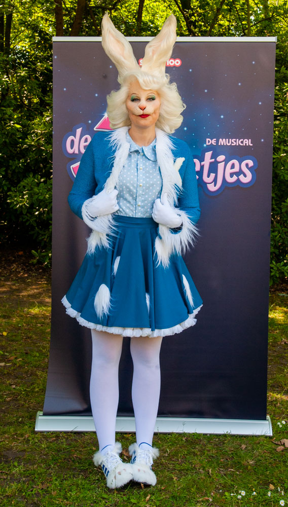 Persvoorstelling familiemusical 'de 3 biggetjes' met K3 @ Openluchtschool Sint-Ludgardis Brasschaat, picture 34, photographed by Peter Minnebo - FrontView Magazine