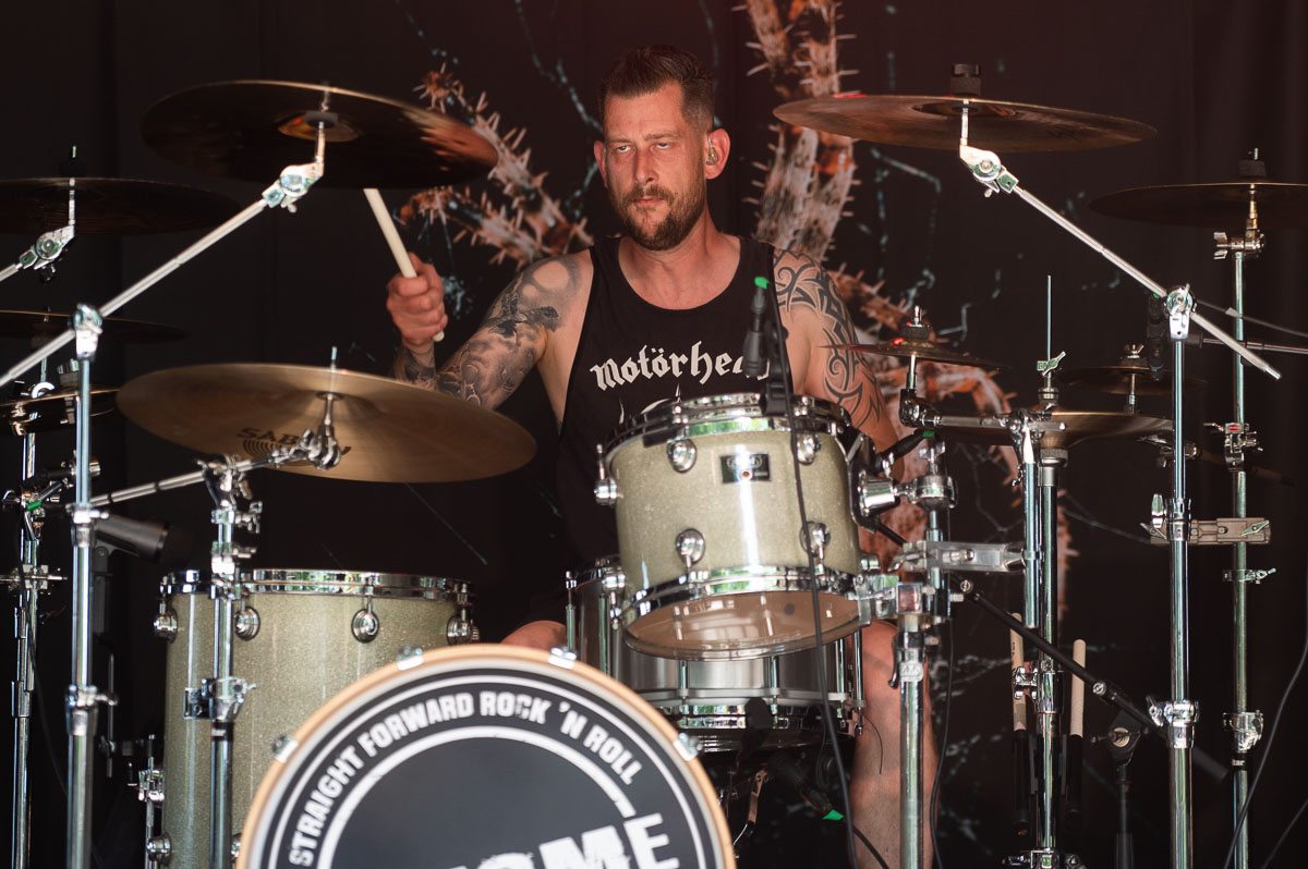 Epitome @ Retie Rockt, picture 4, photographed by Gert Daemen - FrontView Magazine