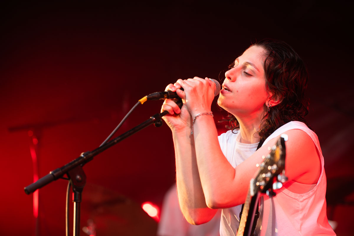 Ila @ Retie Rockt, picture 5, photographed by Gert Daemen - FrontView Magazine