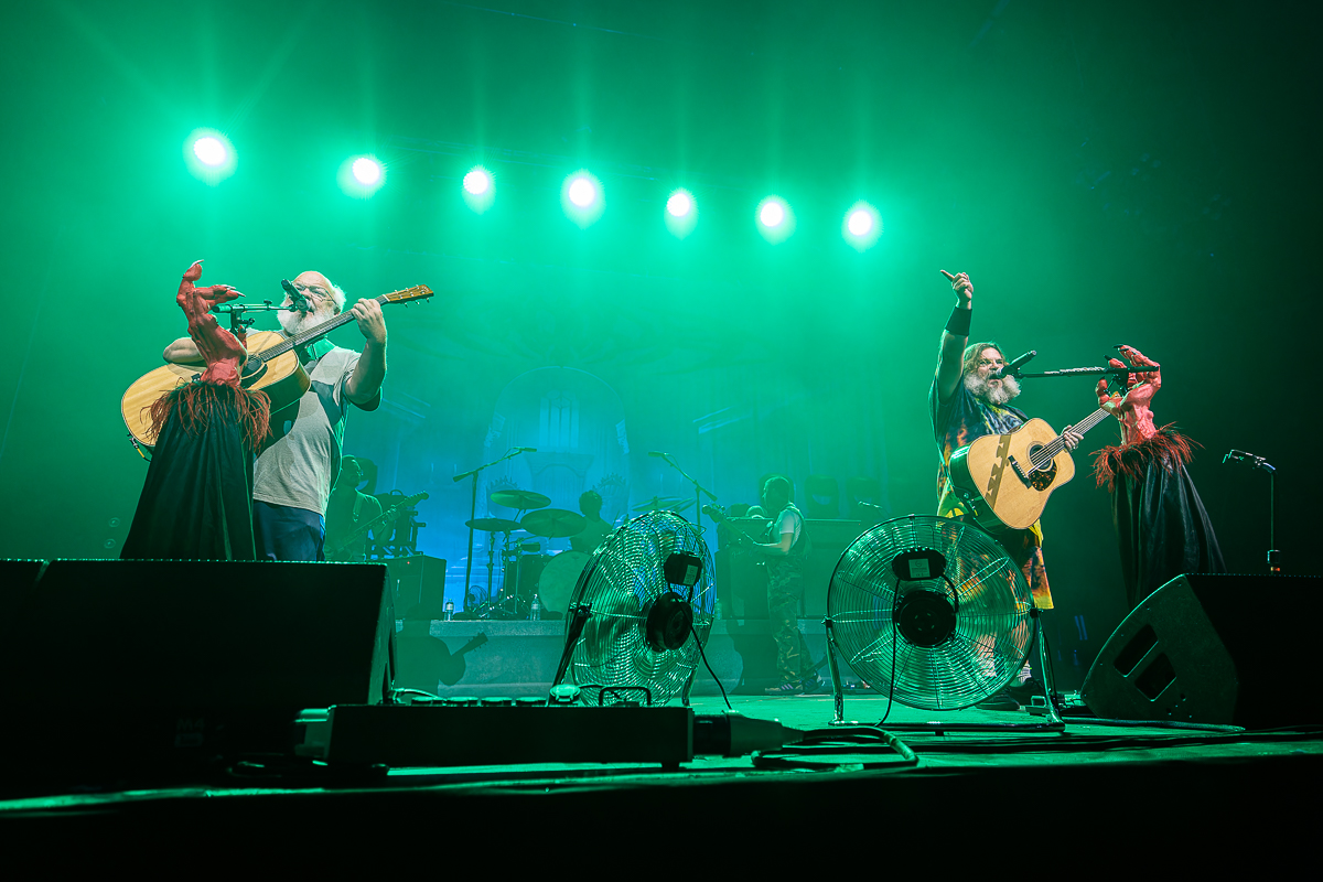 Tenacious D @ Vorst Nationaal, picture 12, photographed by David Johnson - FrontView Magazine