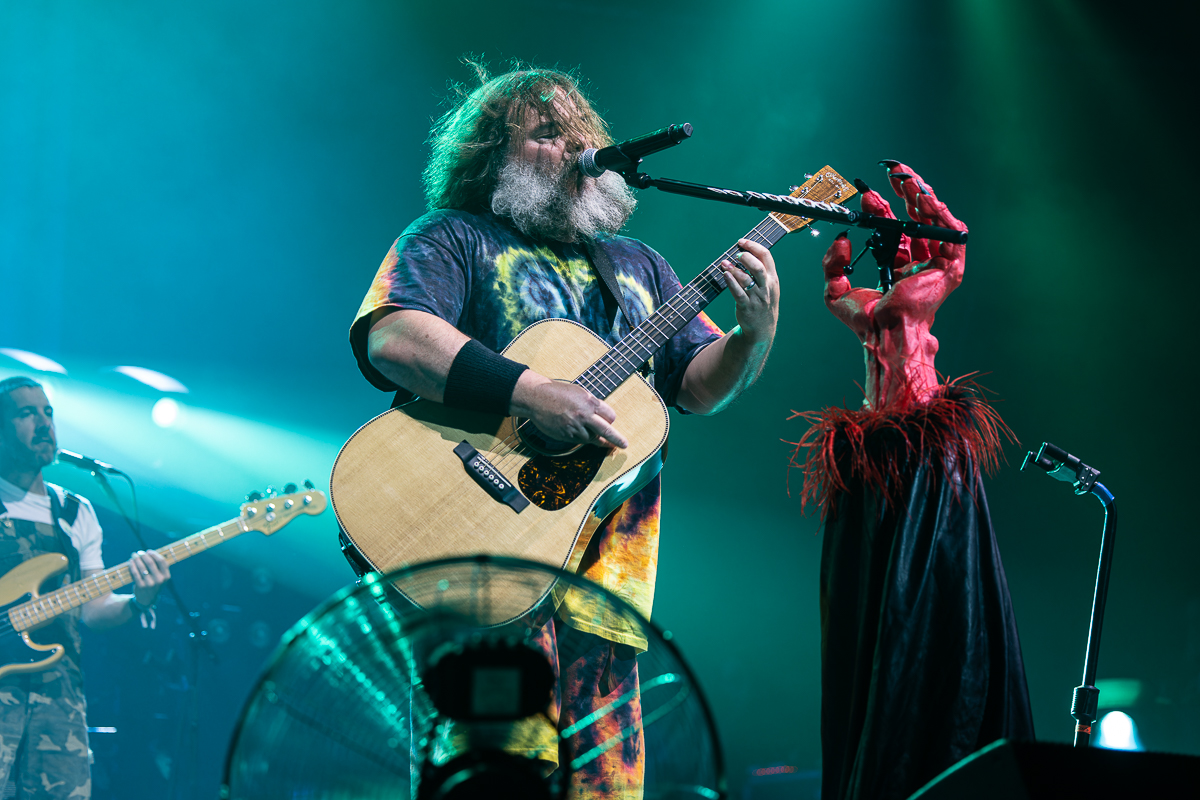 Tenacious D @ Vorst Nationaal, picture 13, photographed by David Johnson - FrontView Magazine