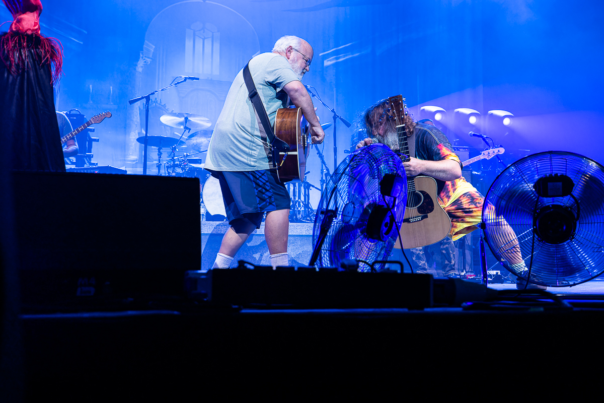 Tenacious D @ Vorst Nationaal, picture 15, photographed by David Johnson - FrontView Magazine
