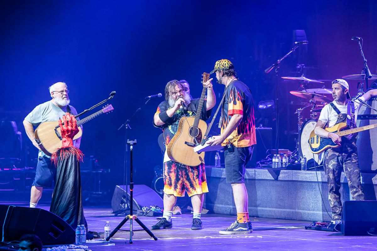 Tenacious D @ Vorst Nationaal, picture 39, photographed by David Johnson - FrontView Magazine