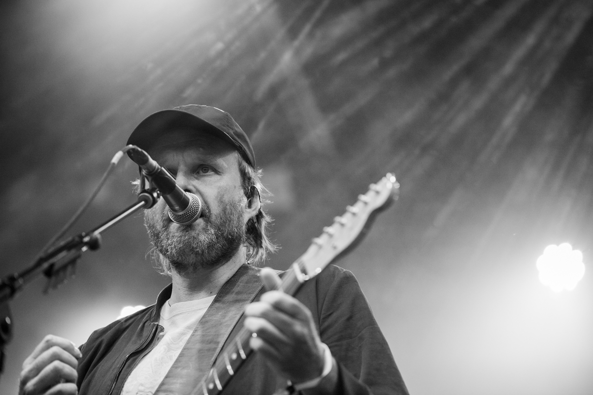 Admiral Freebee @ Genk on stage, picture 2, photographed by Leen Verlinden - FrontView Magazine