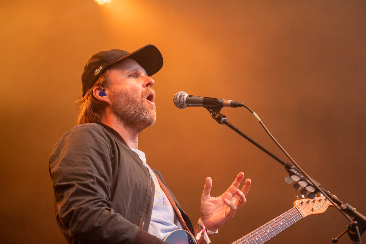 Admiral Freebee @ Genk on stage, picture 3, photographed by Leen Verlinden - FrontView Magazine
