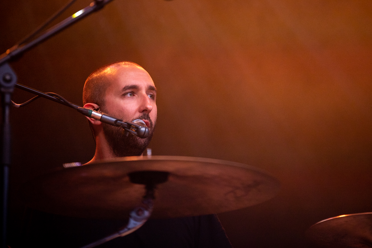 Admiral Freebee @ Genk on stage, picture 6, photographed by Leen Verlinden - FrontView Magazine