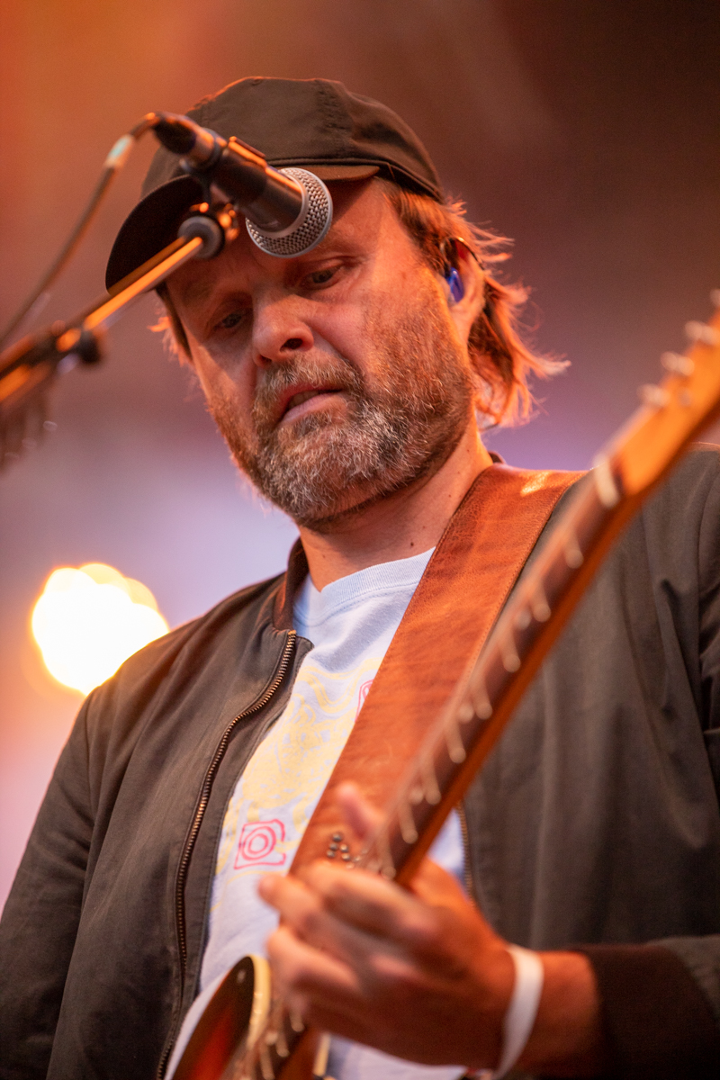 Admiral Freebee @ Genk on stage, picture 11, photographed by Leen Verlinden - FrontView Magazine