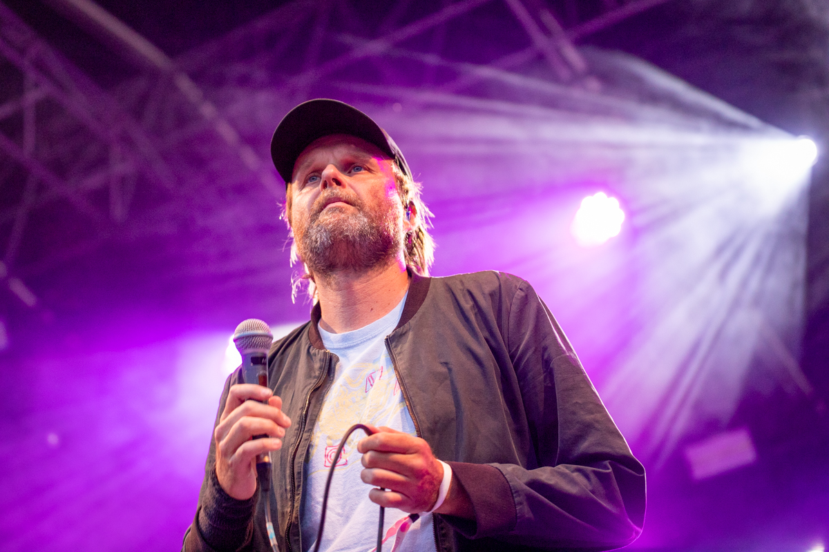 Admiral Freebee @ Genk on stage, picture 25, photographed by Leen Verlinden - FrontView Magazine