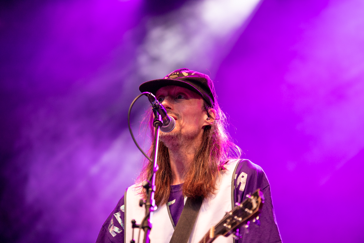 Admiral Freebee @ Genk on stage, picture 29, photographed by Leen Verlinden - FrontView Magazine